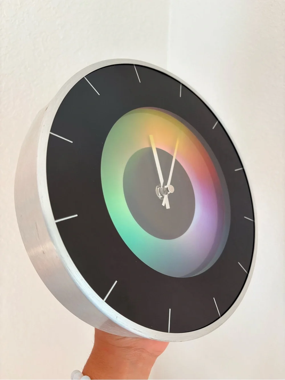 The Metropolitan Museum of Art Color Spectrum Wall Clock Met Moma Wheel RARE 09